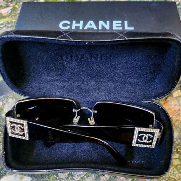 Authentic Chanel Sunglasses with Swarovski Crystal CC Logo Accent - Picture 1 of 12